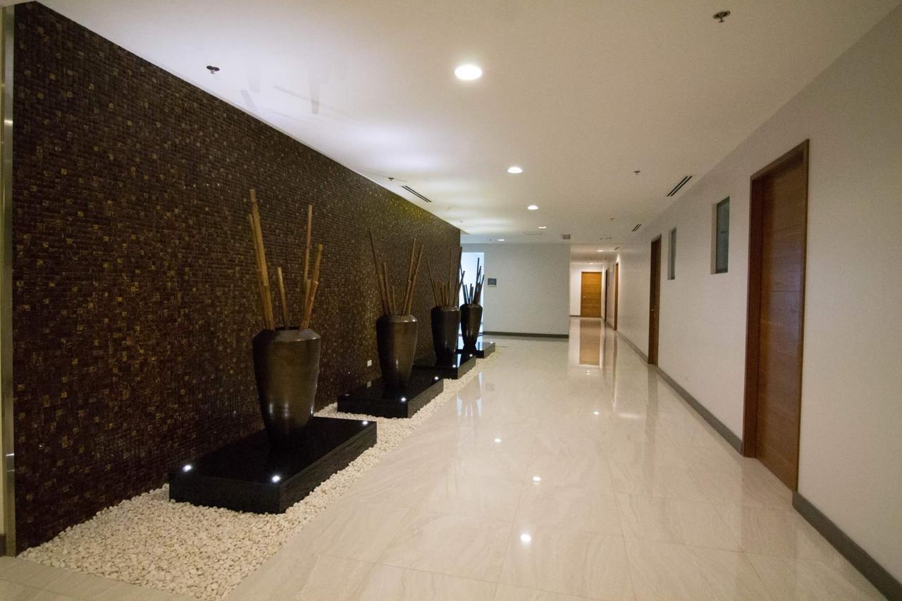 Marco Polo Flats Apartment Cebu Bagian luar foto